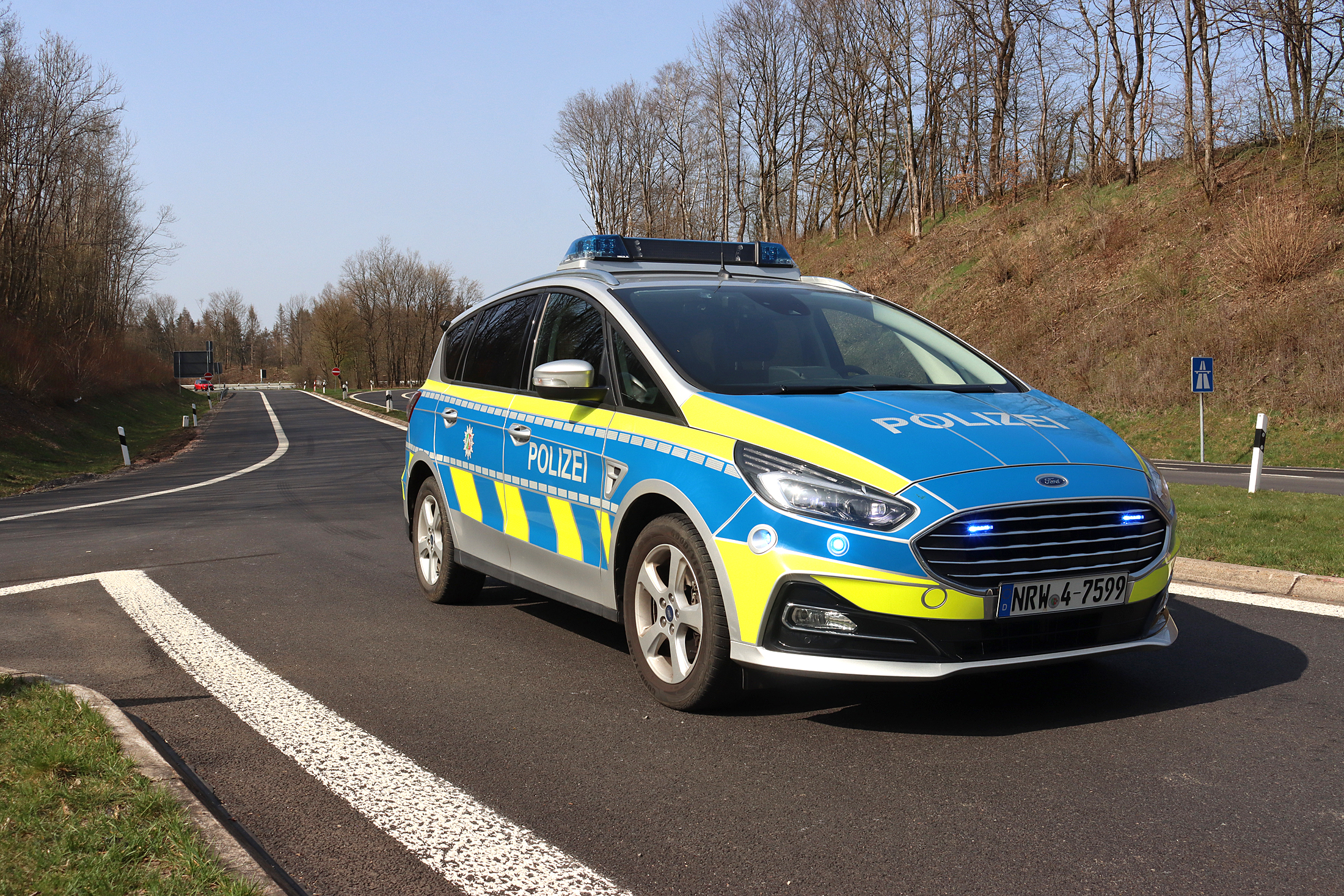 Fahndung nach Tankstellenräuber