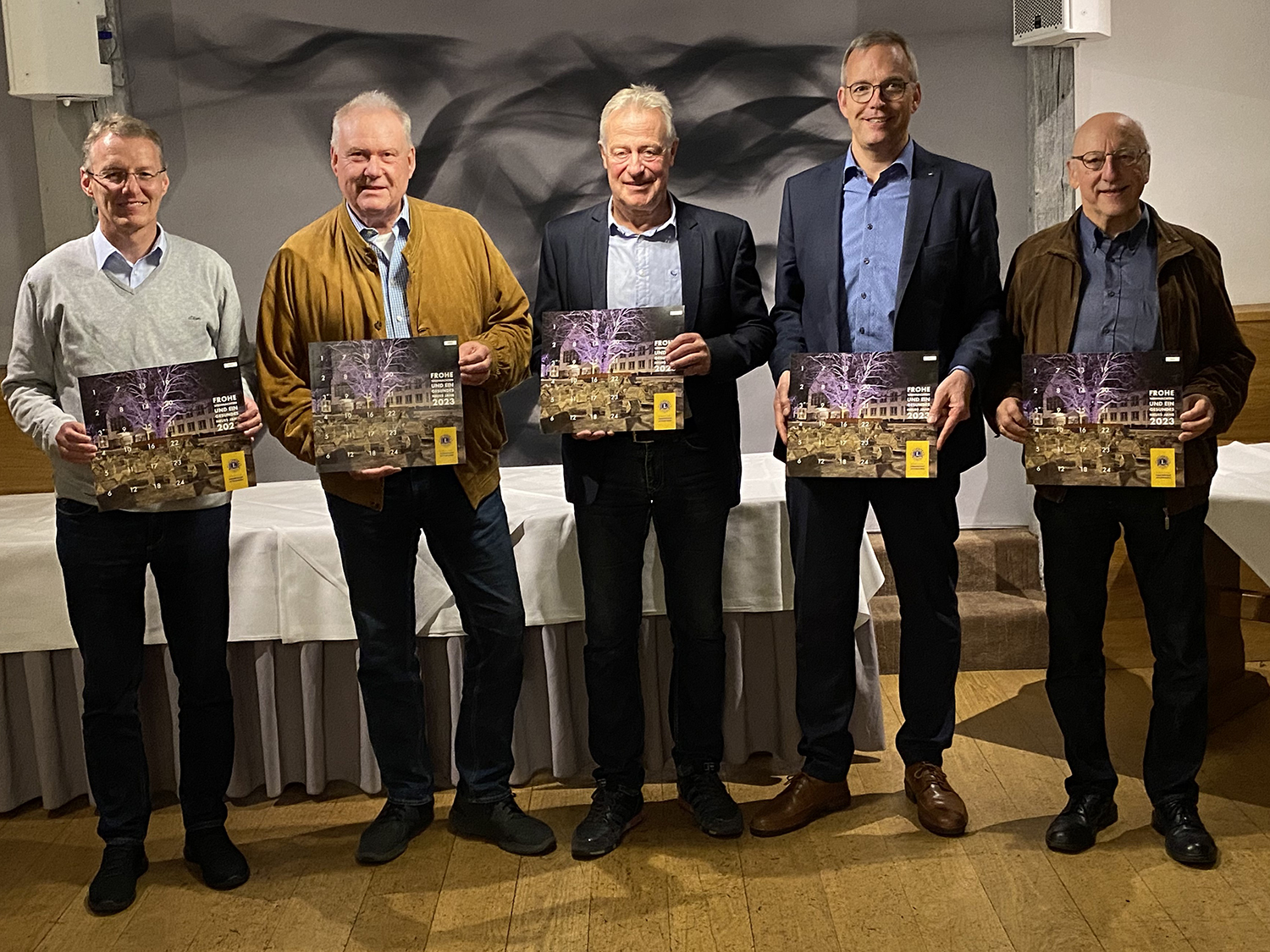 Adventskalender 2022: Attendorner Lions Club startet Verkauf