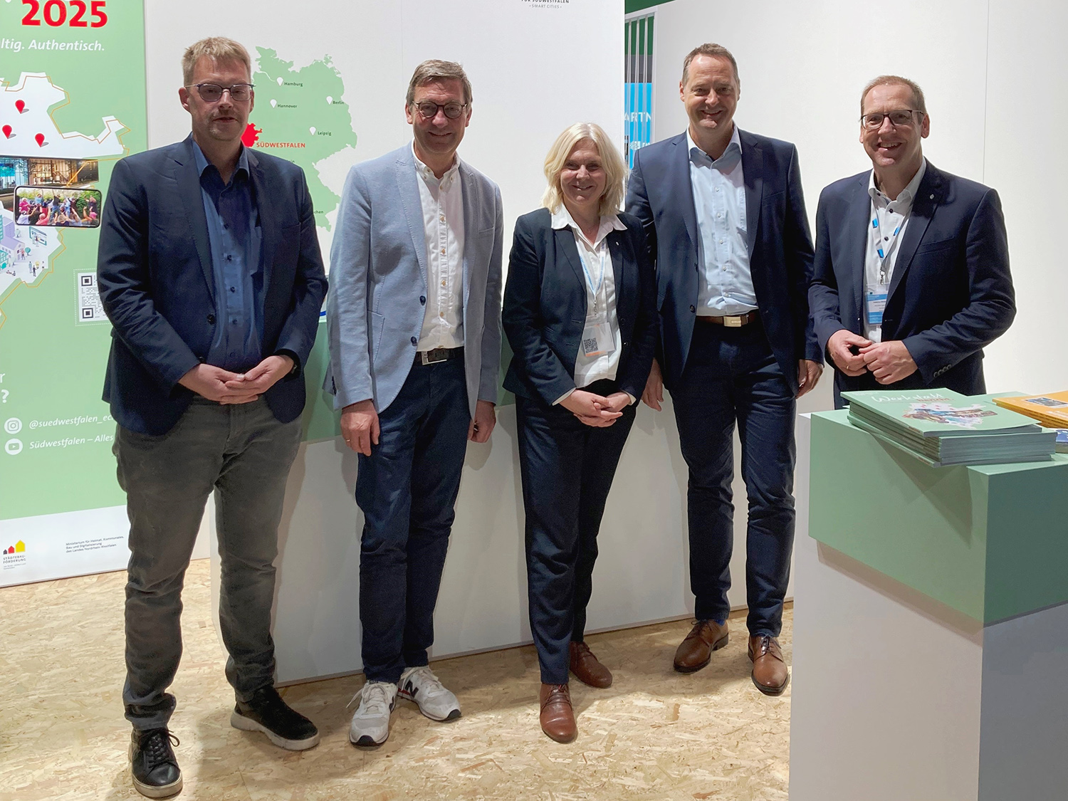 Vertreter der Kreisstadt Olpe besuchen Smart Country Convention