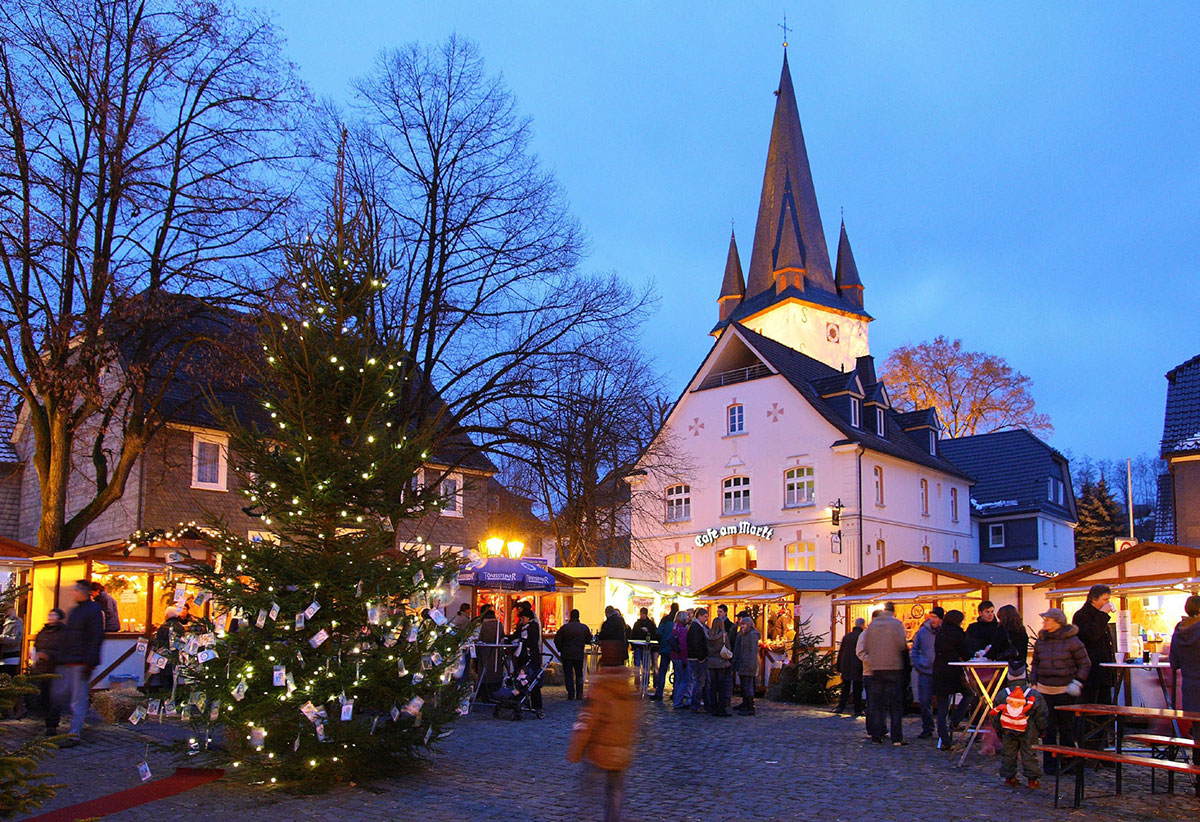 Am 3. Advent: Weihnachtsmarkt auf dem Drolshagener Marktplatz