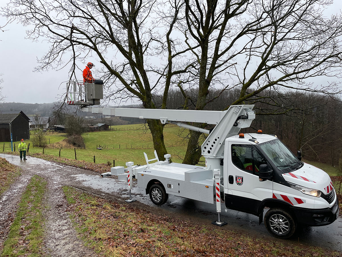Neue Arbeitsplattform für den städtischen Bauhof