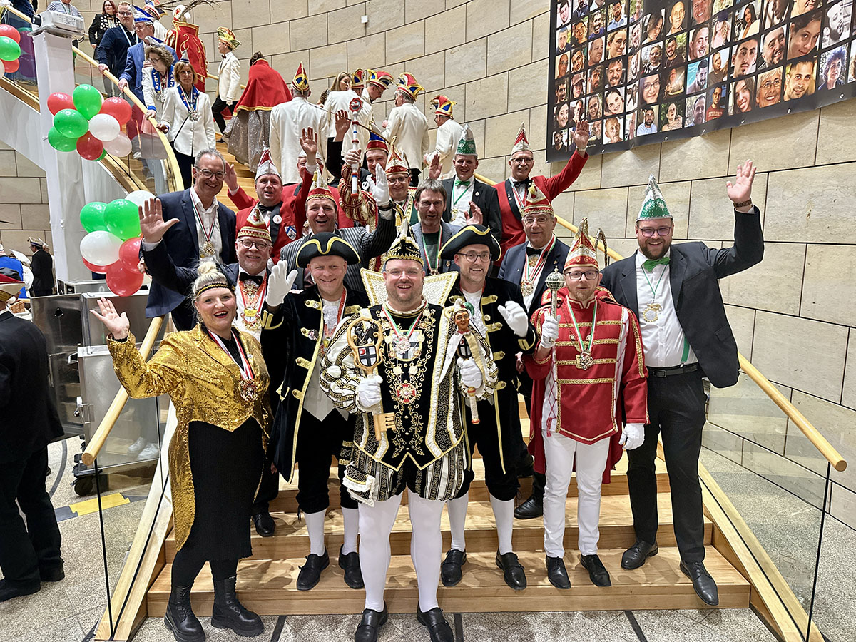 „Kattfiller“, „Helau“ und “Olau“