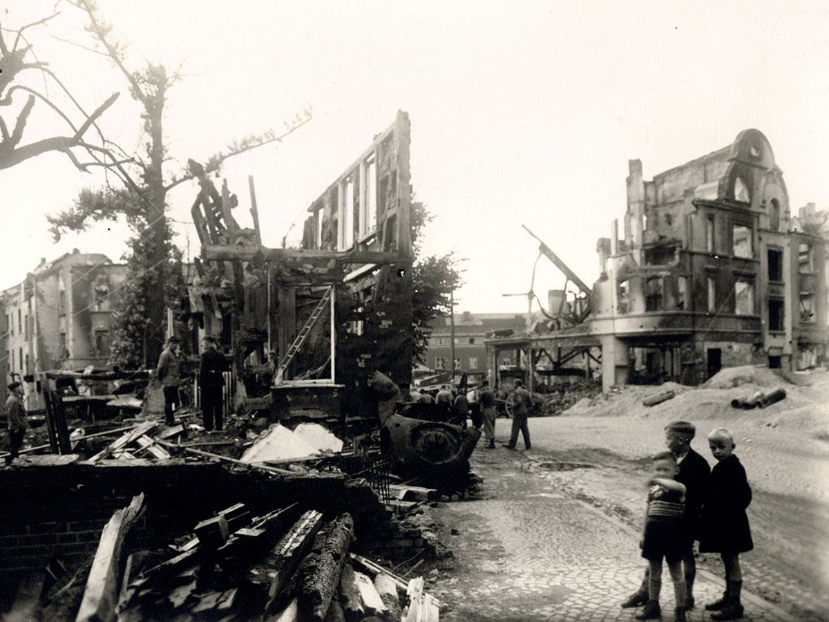 Gedenken an die Opfer des Bombenangriffs vom 28. März 1945