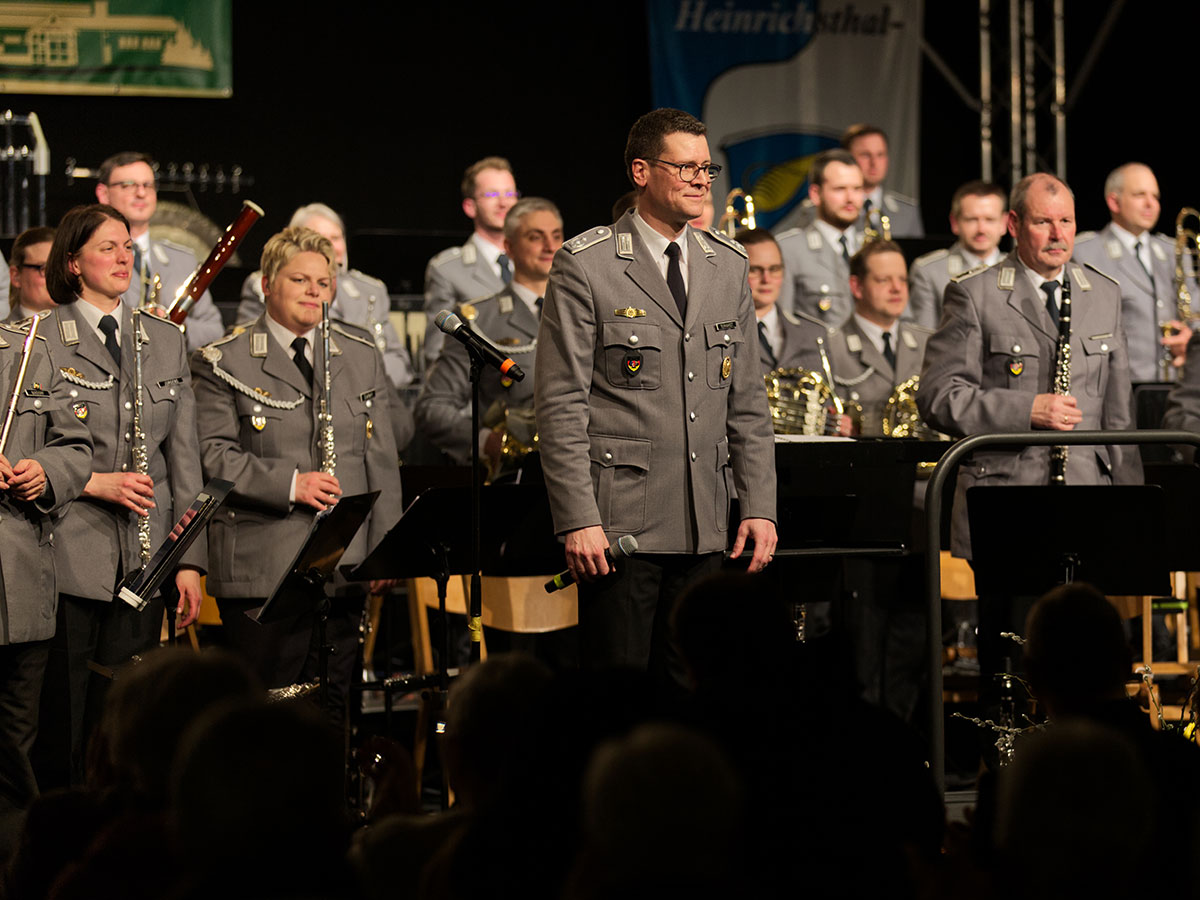 Junge Harmonie feiert Preisgewinn und Geburtstag mit Heeresmusikkorps-Konzert